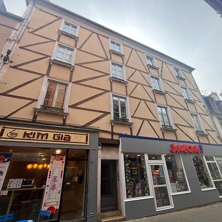 L'Atypique Mirebeau - T3 Duplex - Centre Historique Lägenhet Bourges Exteriör bild